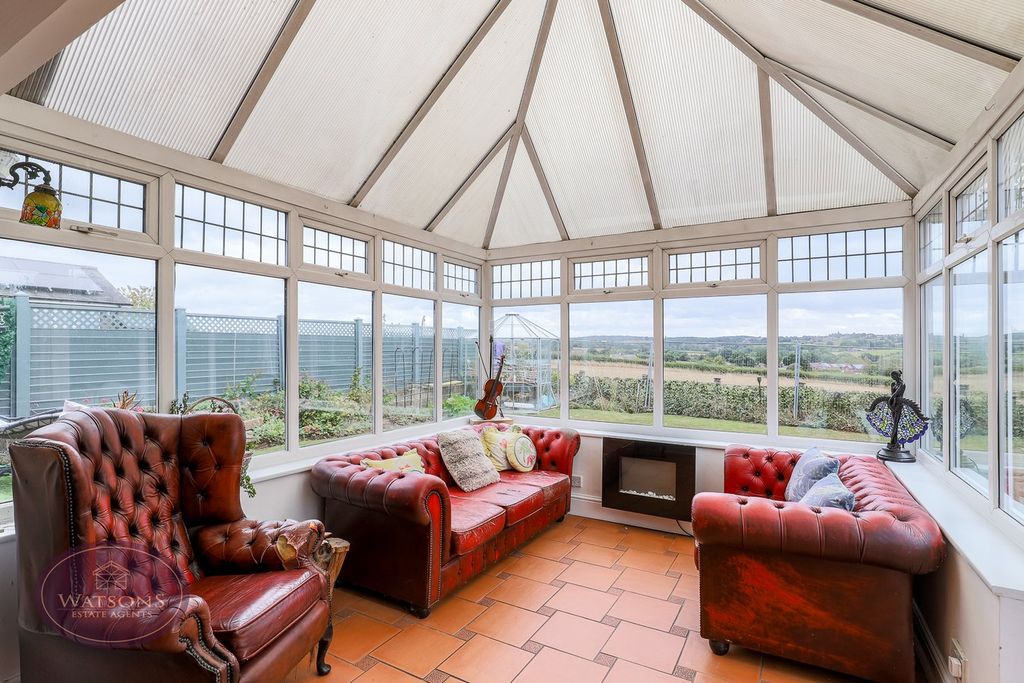 Property photo 3 of 27