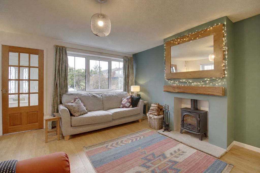 Property photo 2 of 19 Picture No. 30