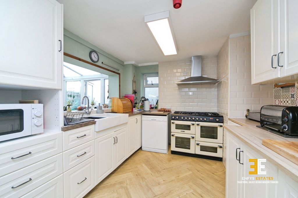 Additional image 8 of 9 bed town house for saleArvon Avenue, Llandudno LL30