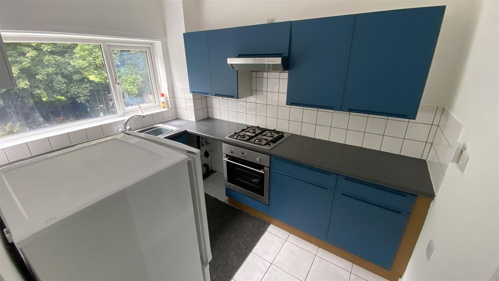 Property photo 3 of 6 Kitchen.Jpg