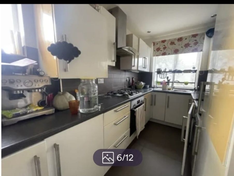 Property photo 1 of 7 Kitchen