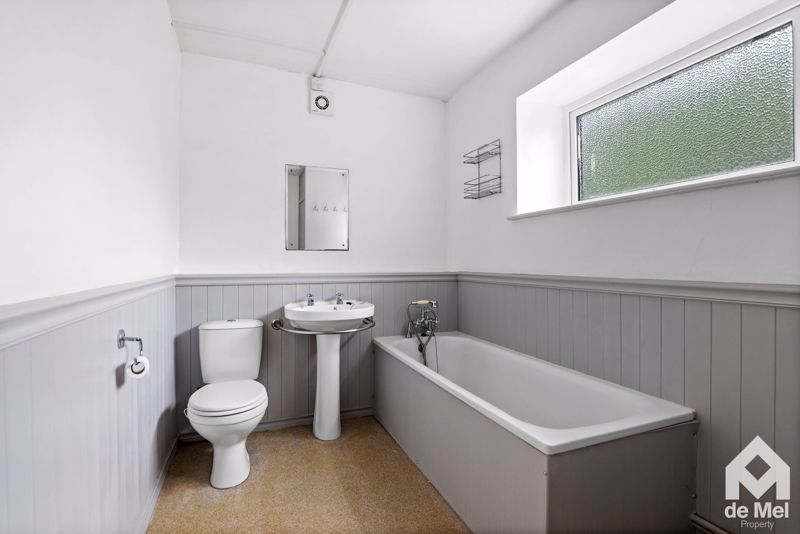 Property photo 3 of 6 Photo 1