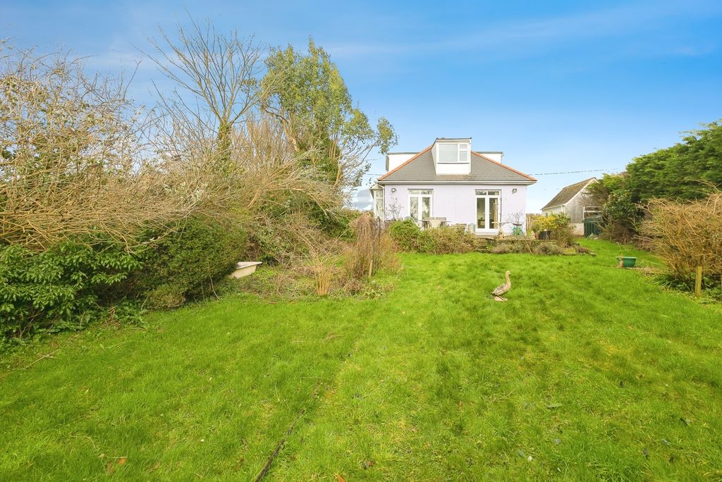 Property photo 3 of 22 Pbox-Img.Jpg