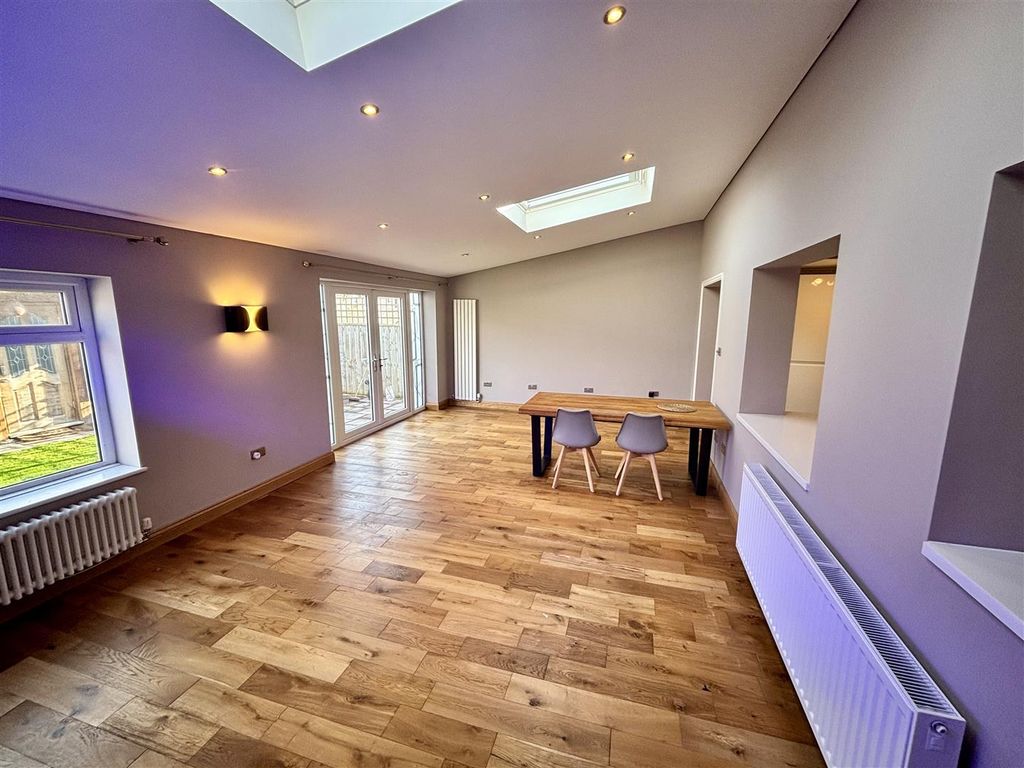 Property photo 3 of 22 Garden Room