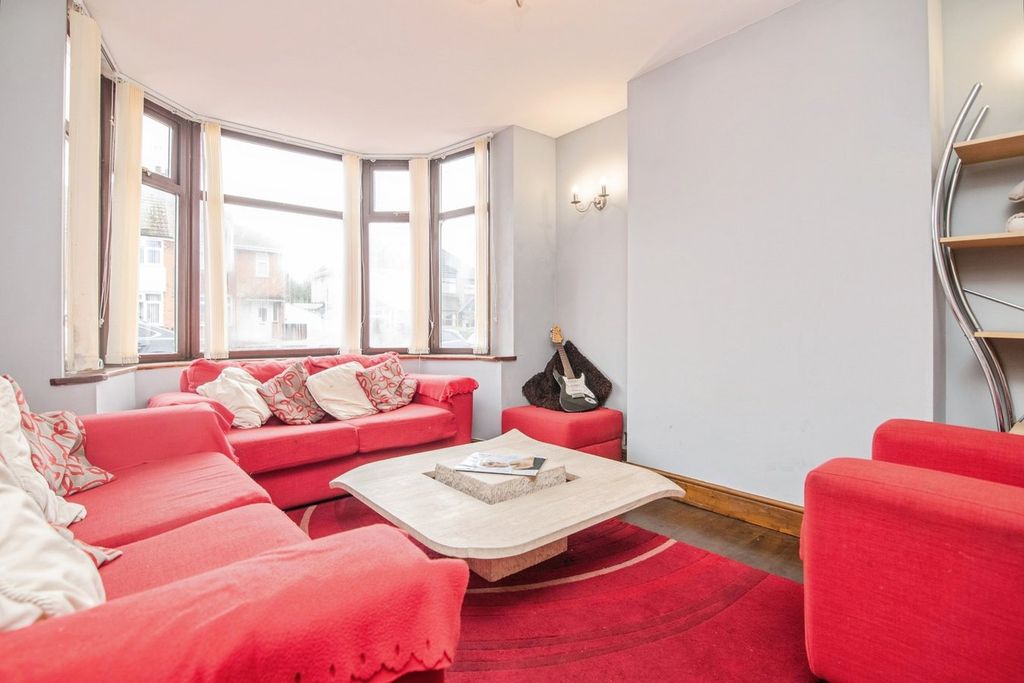 Property photo 2 of 17