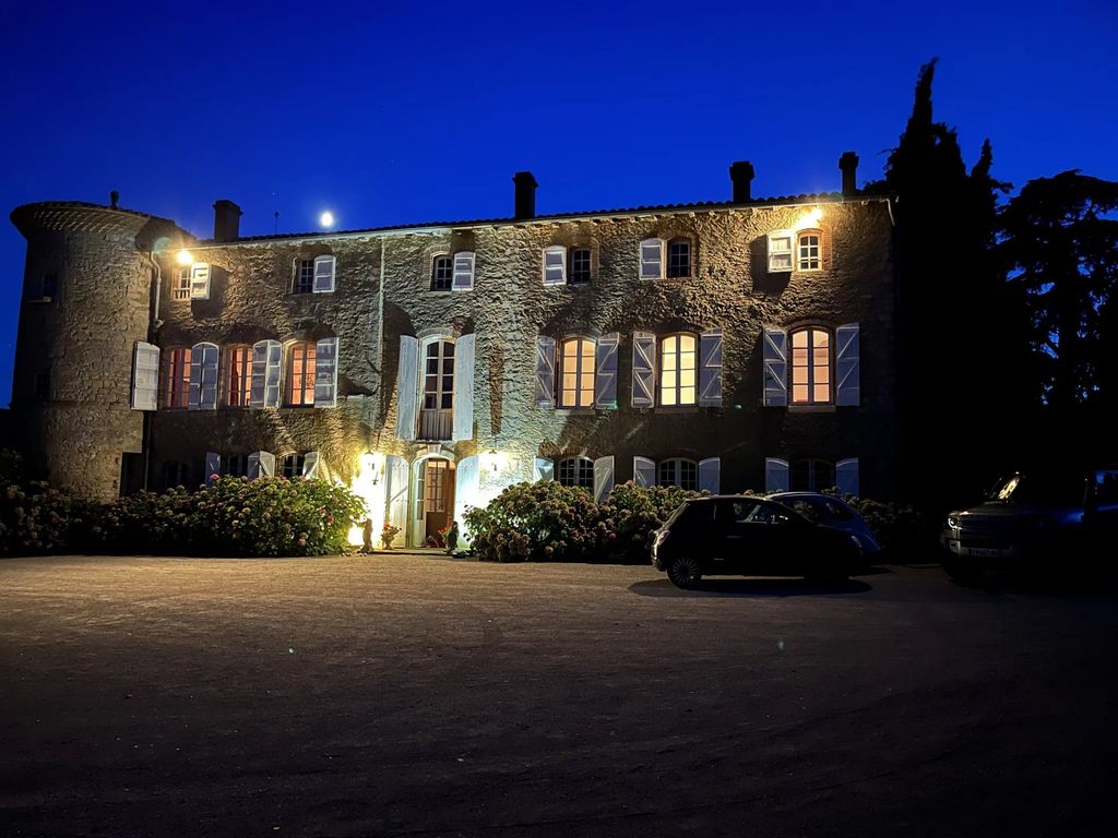 Property photo 1 of 31