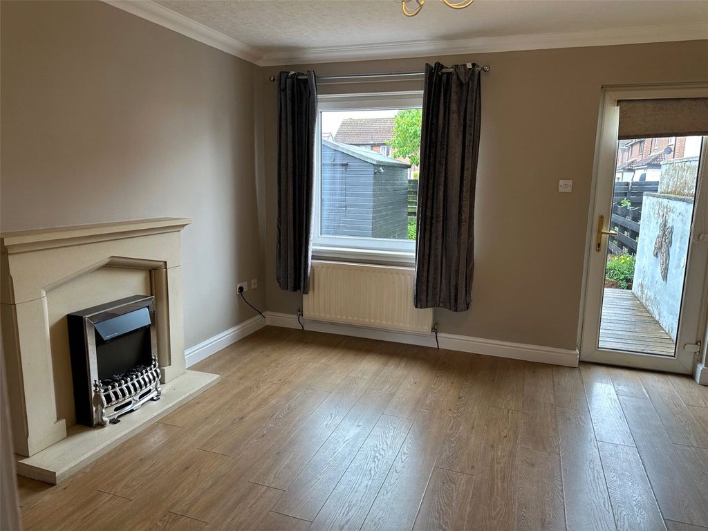 Property photo 2 of 12 Picture No. 26