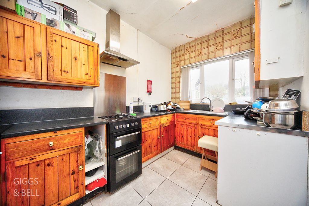 Property photo 3 of 22 3311483