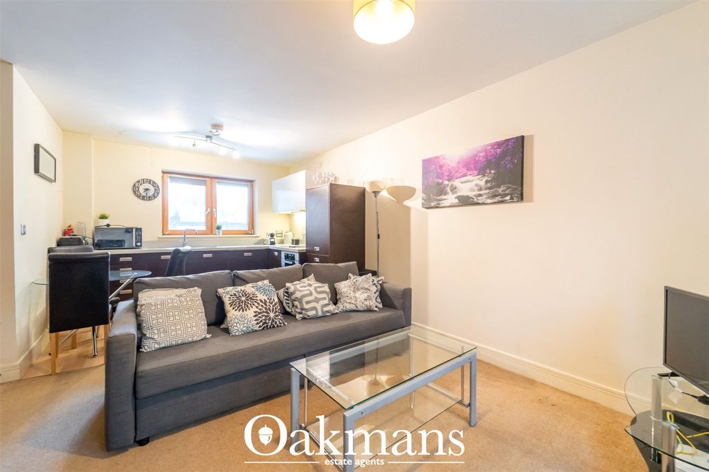 Property photo 1 of 17 Picture No. 37