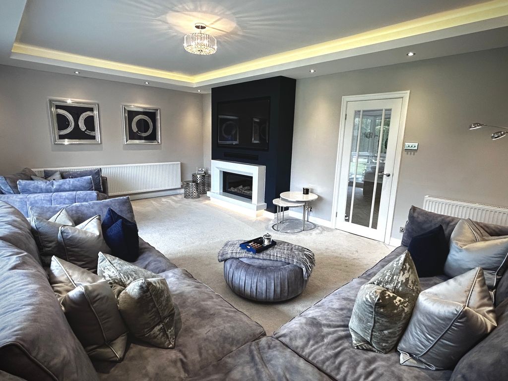 Property photo 2 of 35