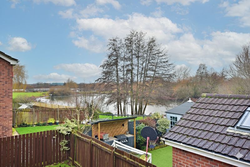 Property photo 2 of 27 Photo 37