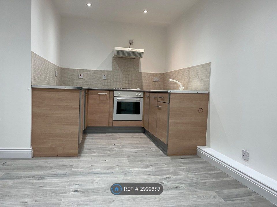 Property photo 1 of 3
