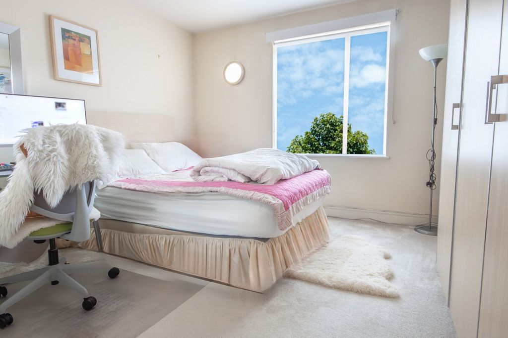 Property photo 3 of 10 5312702