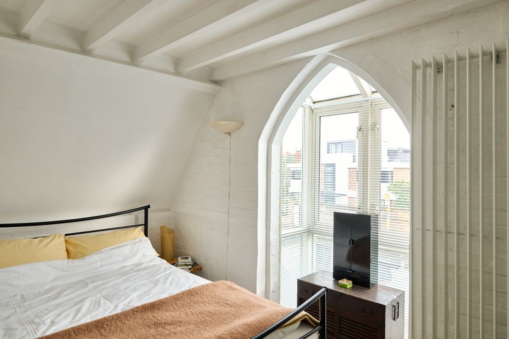 Property photo 3 of 10