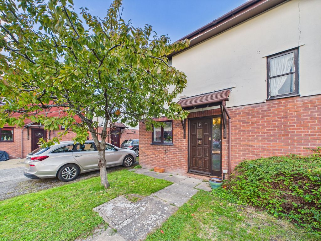 Property photo 1 of 20