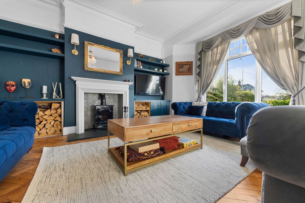 Property photo 3 of 22