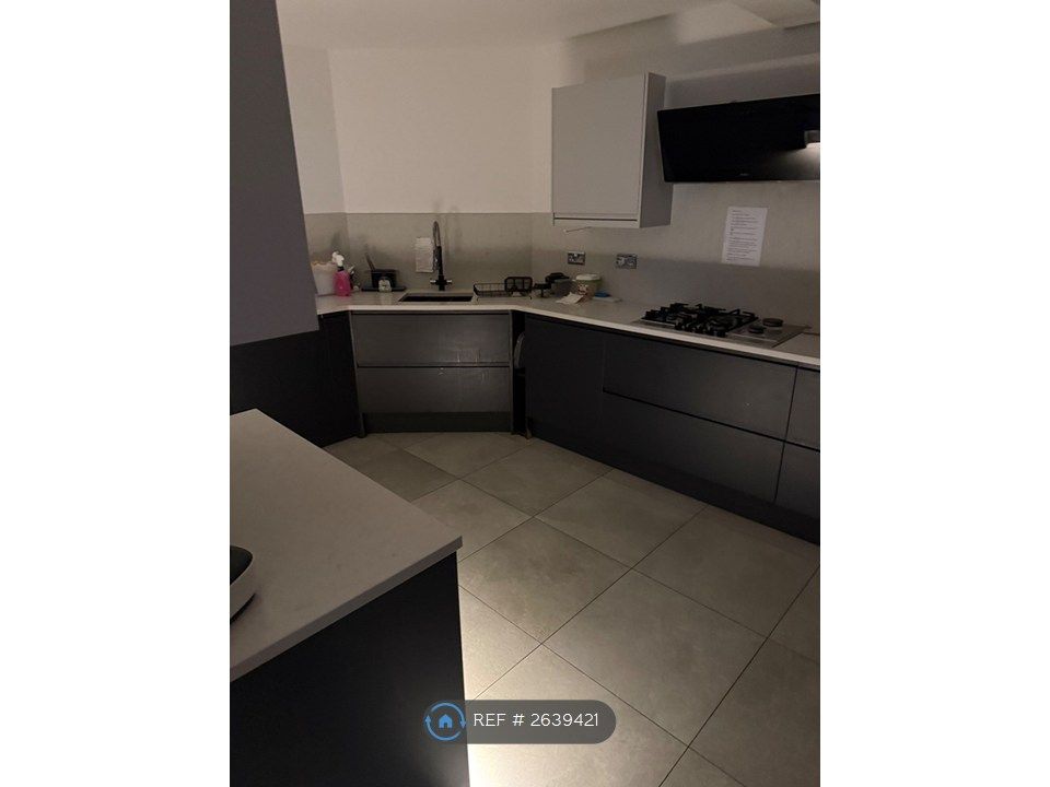 Property photo 1 of 3