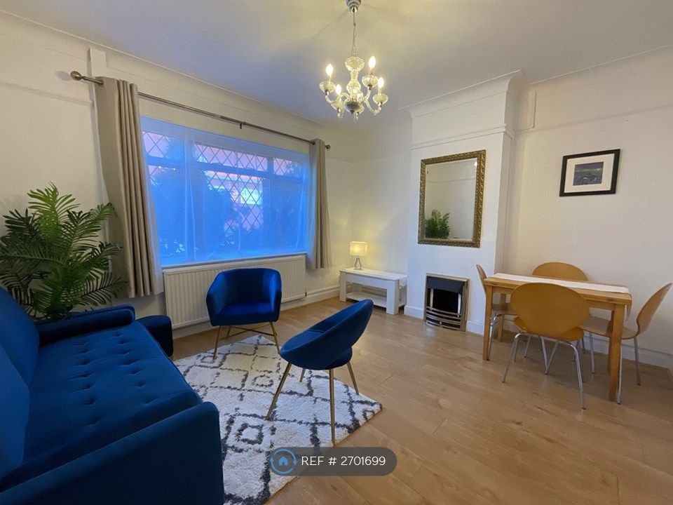 Property photo 1 of 3