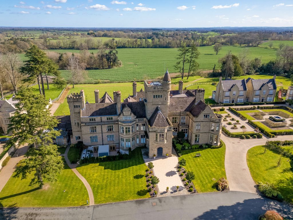 Property photo 1 of 38