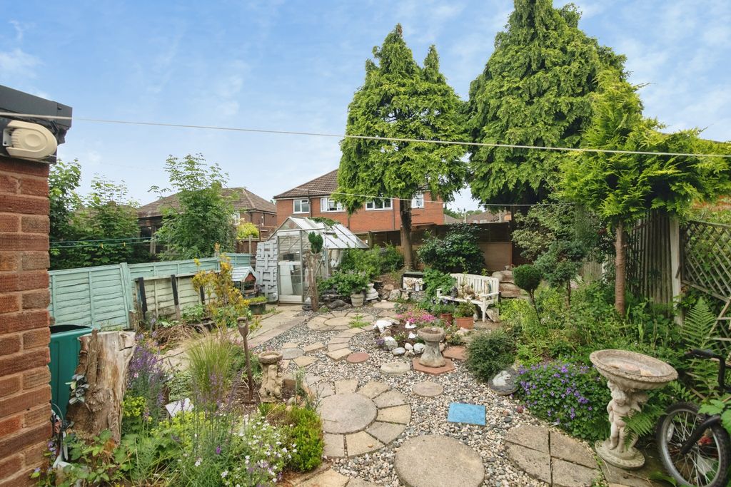 Property photo 2 of 15