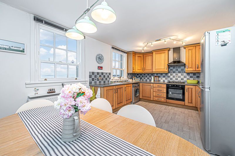 Property photo 2 of 33 Kitchen