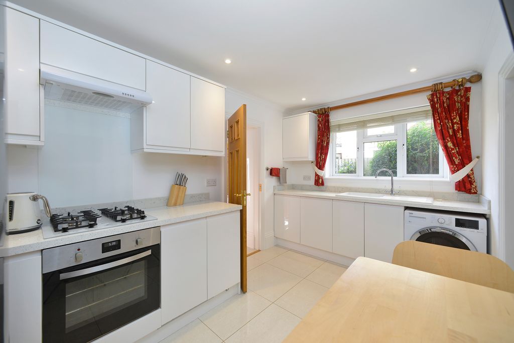 Property photo 3 of 15