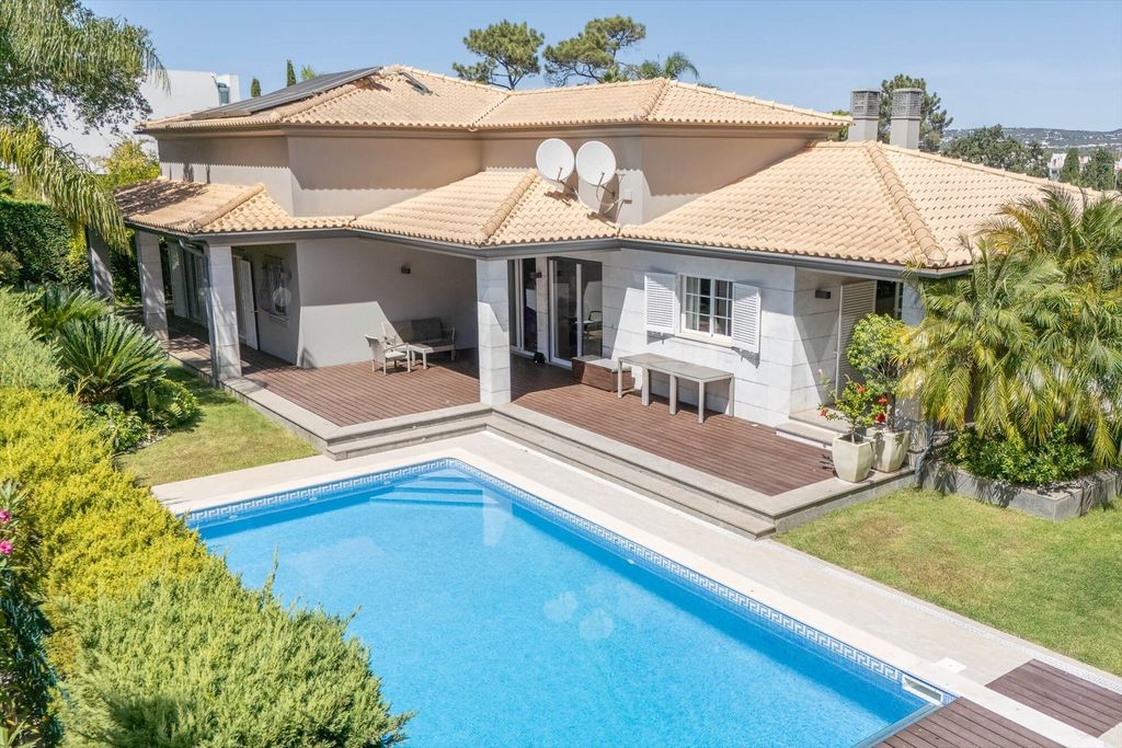 Property photo 1 of 67 Luxury | Shoreside T3+2 Villa Close To Praia Da Falesia, Olhos Da Água For Sale - Albufeira
