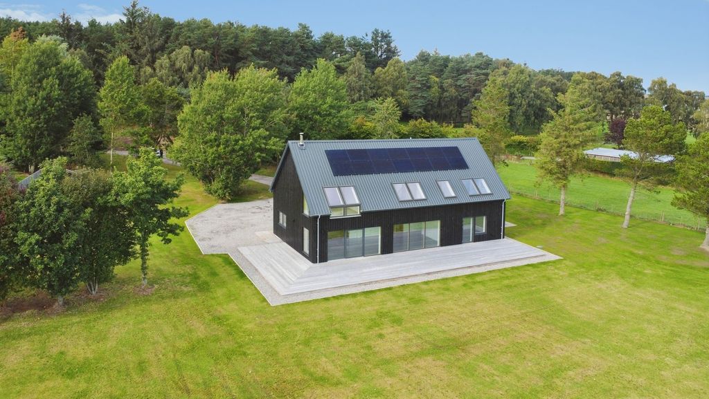 Property photo 1 of 55