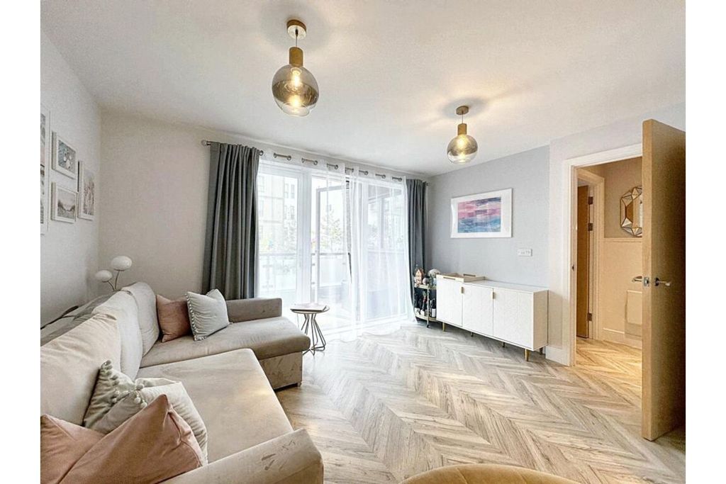 Property photo 2 of 16