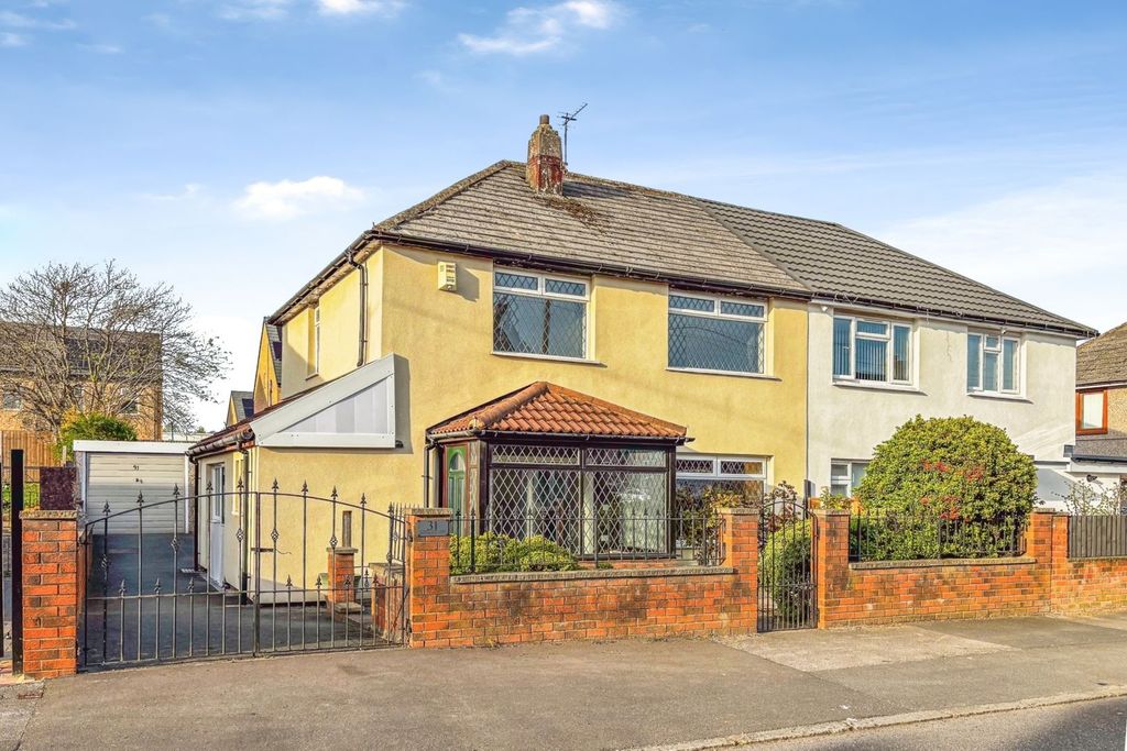 Property photo 2 of 16