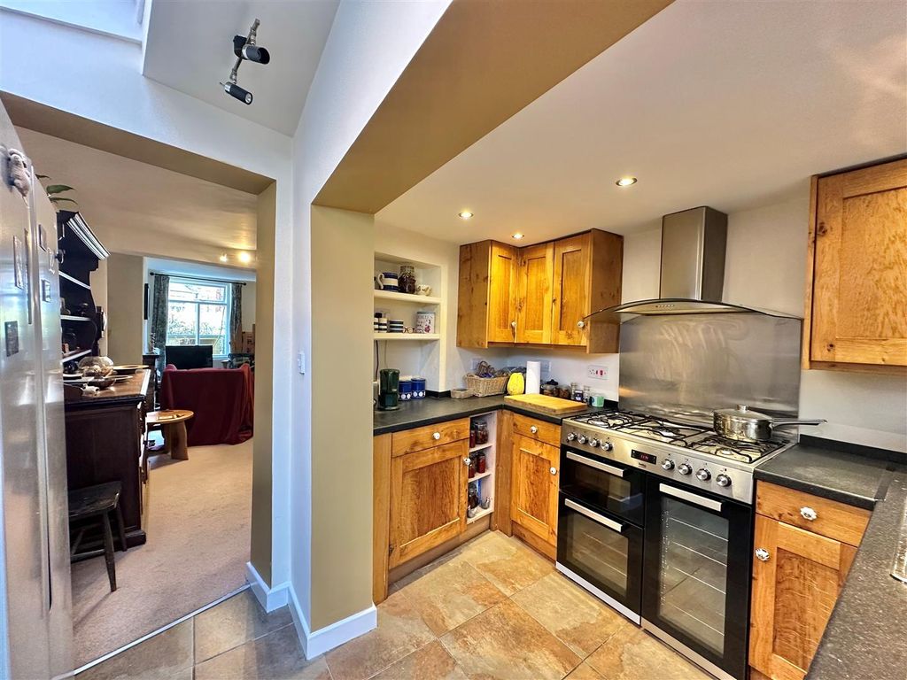 Property photo 3 of 34 17.Jpg