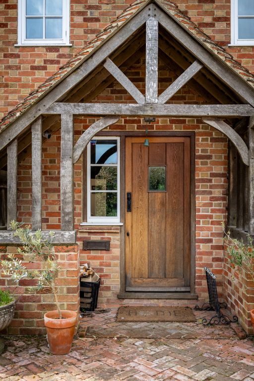 Property photo 3 of 39