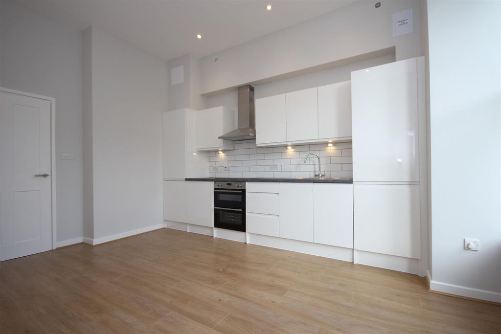Property photo 2 of 4 2B.Jpg