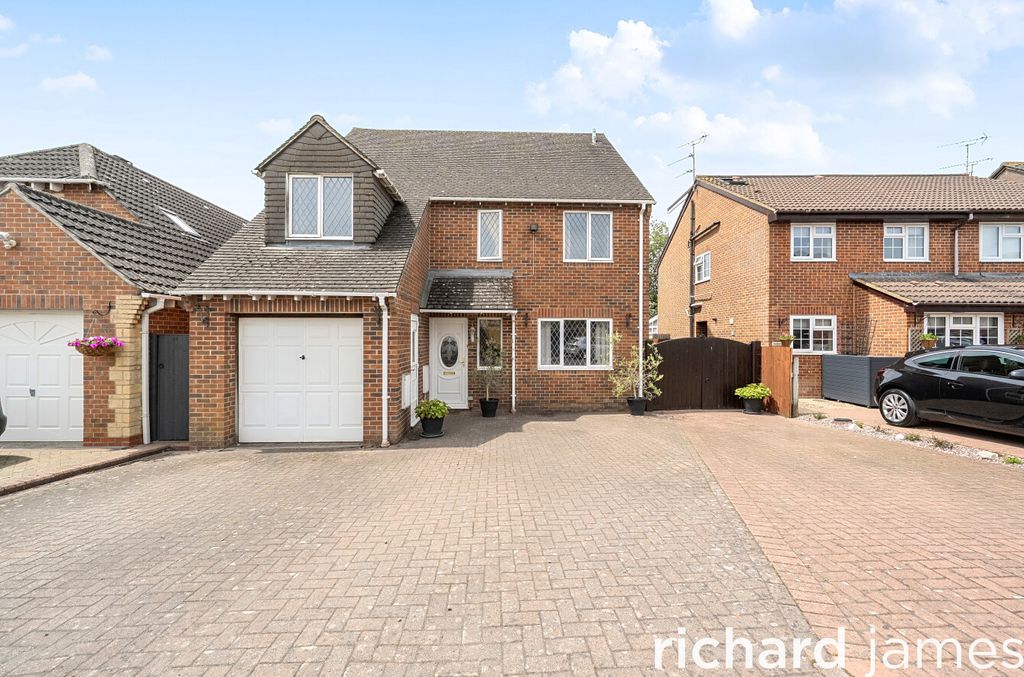 Property photo 1 of 20 7E7E718E63B64E998B1ee4A12Edb27F7