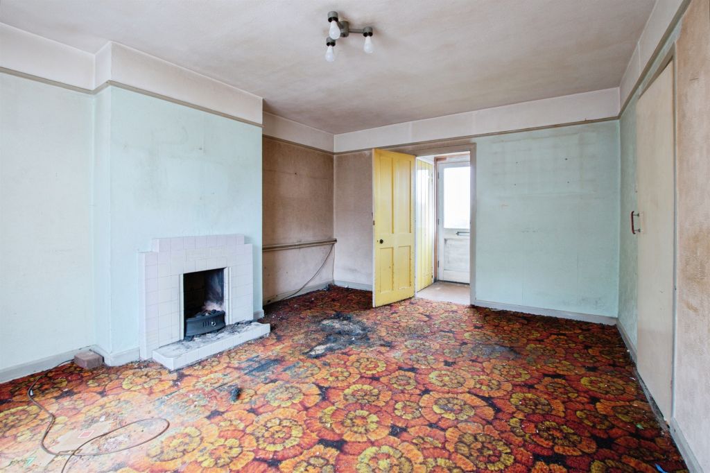 Property photo 3 of 13