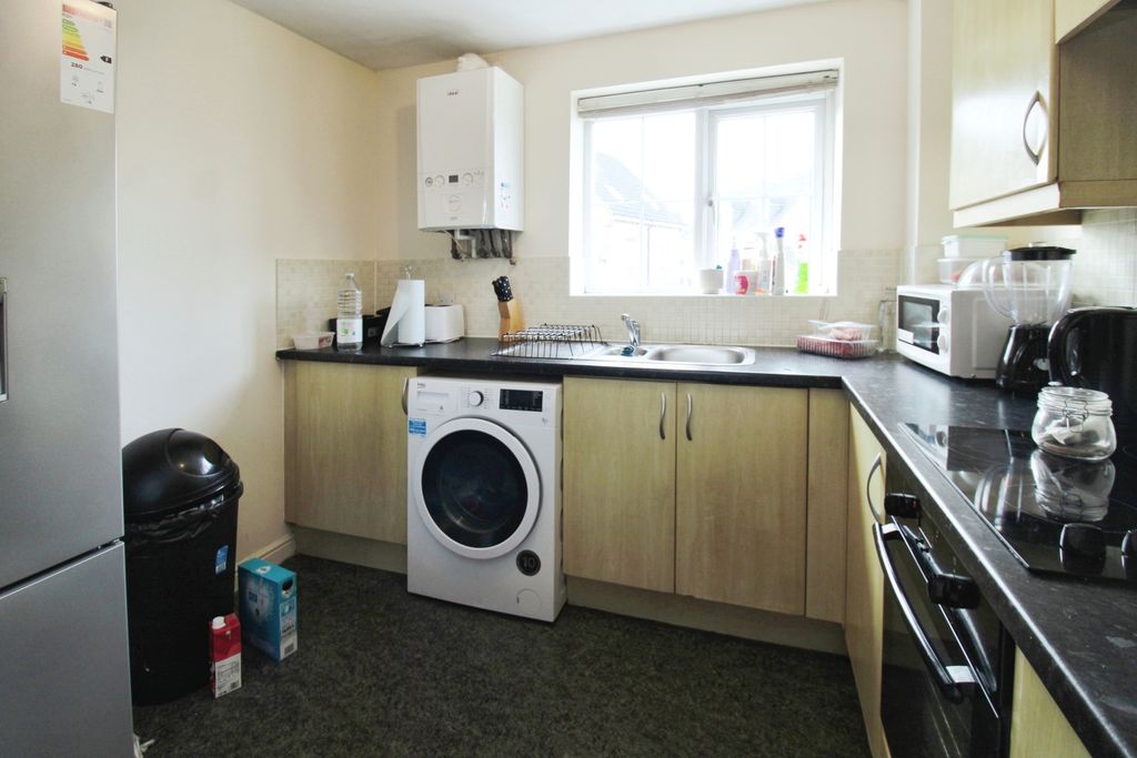 Property photo 3 of 11 F837d8Db-Img_7280.Jpg