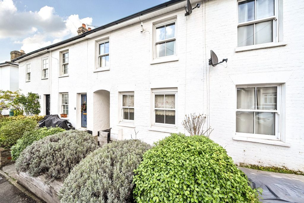 Property photo 1 of 20 Exterior