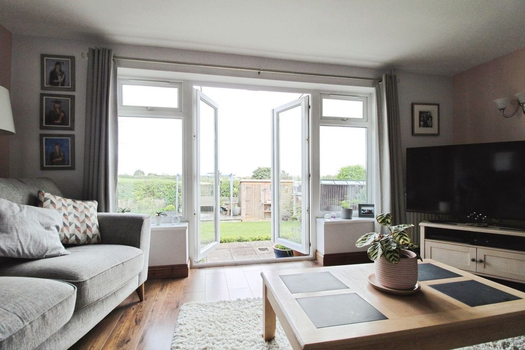 Property photo 2 of 26