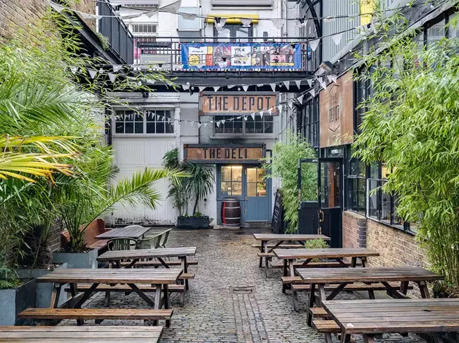 Property photo 1 of 6