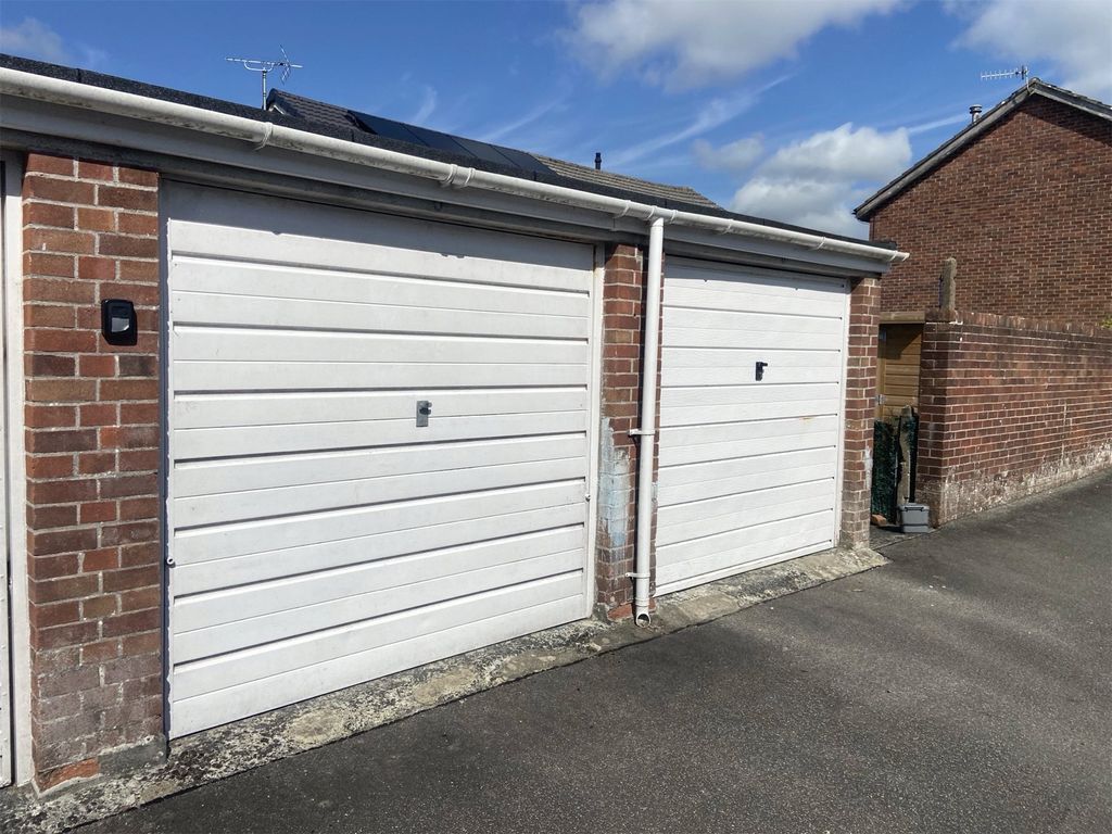 Property photo 1 of 1 Picture No. 05
