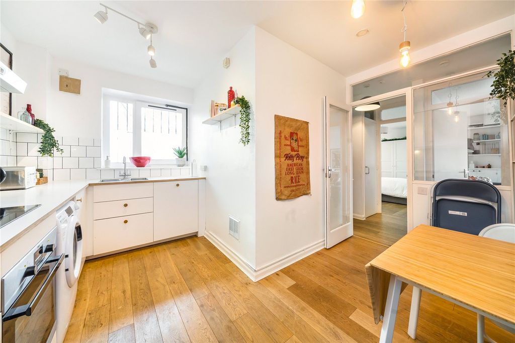 Property photo 1 of 12 Picture No. 04