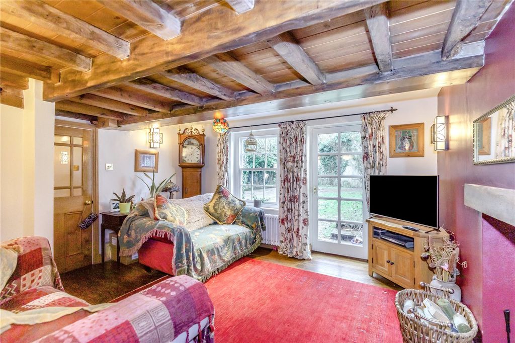 Property photo 2 of 25 Sitting Room