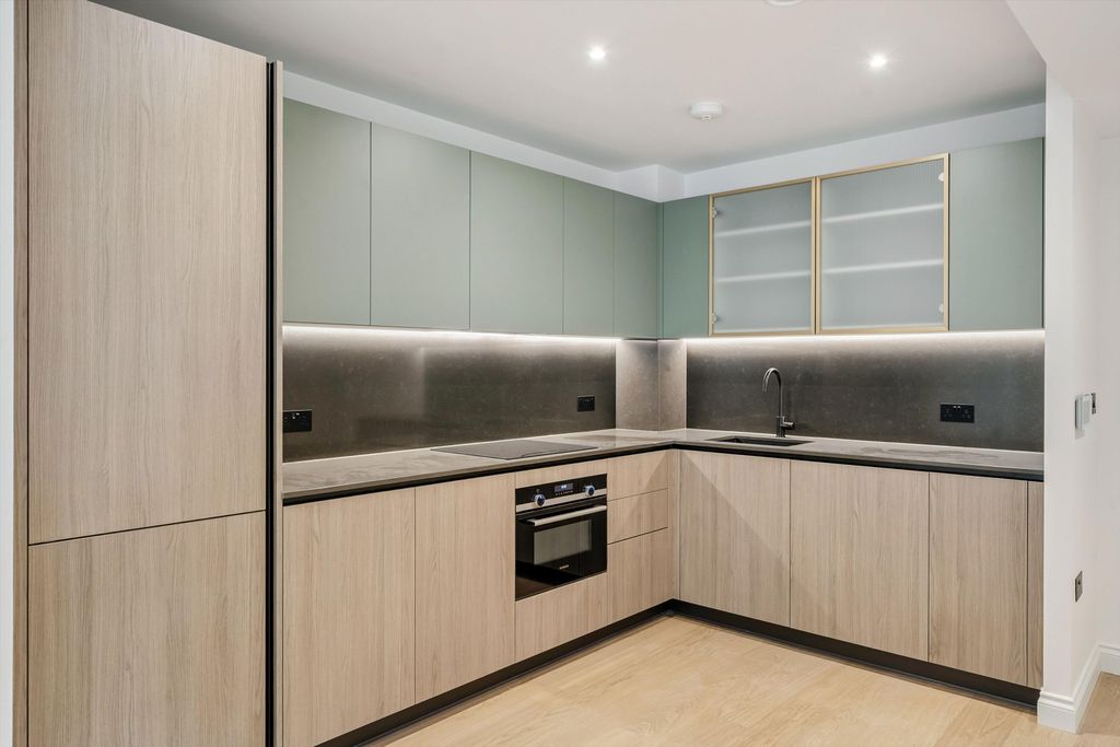 Property photo 3 of 10 Image