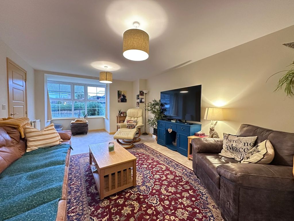 Property photo 2 of 24