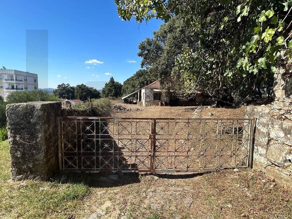 Property photo 2 of 29