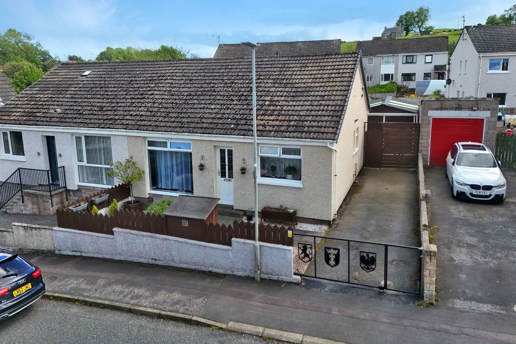 Property photo 3 of 38