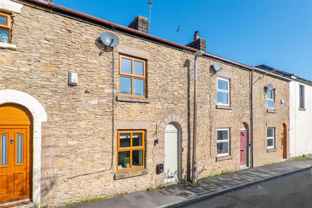 Property photo 1 of 22 Front External