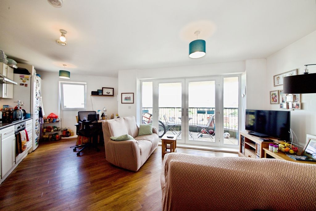 Property photo 2 of 8 Pbox-Img.Jpg