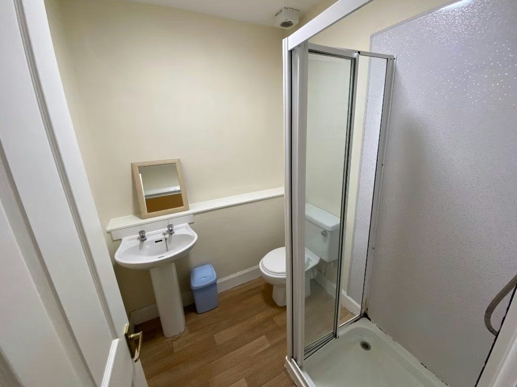 Property photo 3 of 8 Photo 3