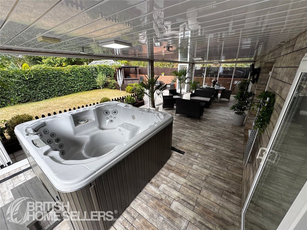 Property photo 2 of 42 Picture No. 09